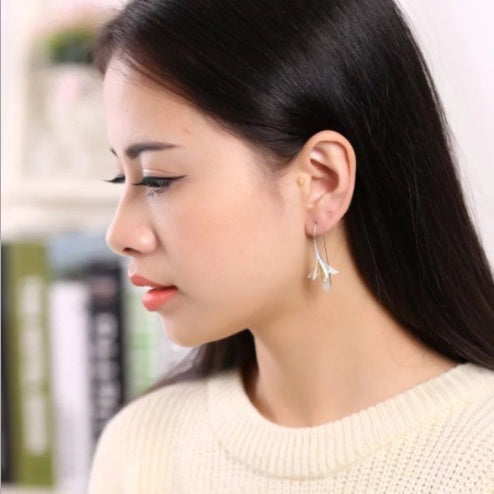 The Flora Arc | Sterling Silver 925 Linear Petal Droplets 🪞🦢