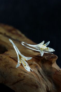 The Flora Arc | Sterling Silver 925 Linear Petal Droplets 🪞🦢